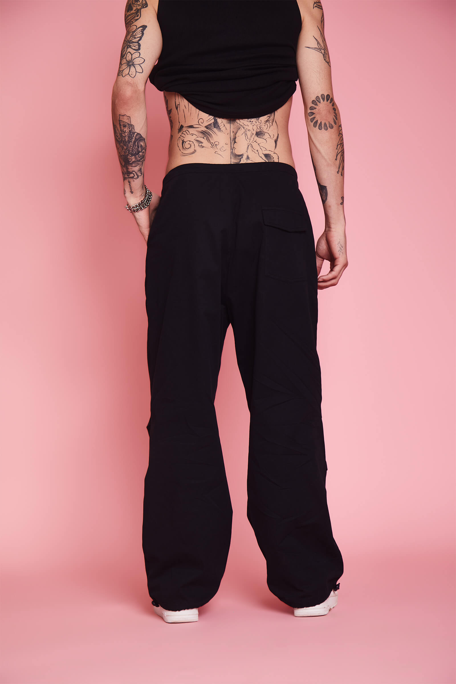 Black-parachute-pants-7.jpg
