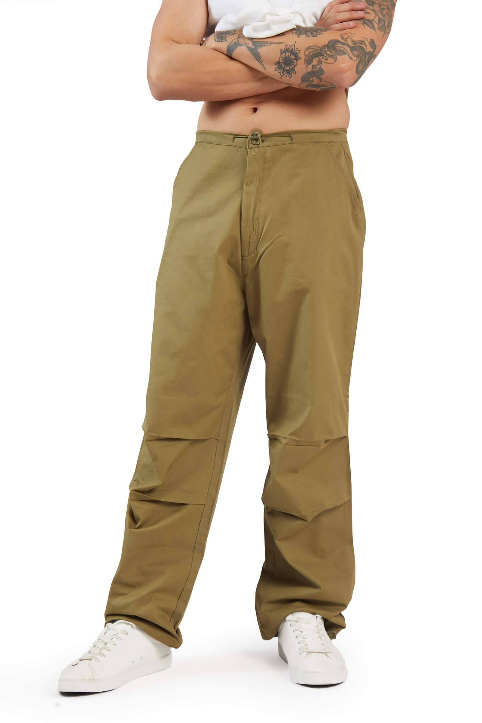 Bonkerscorner_olive-parachute-pants_04-1.jpg
