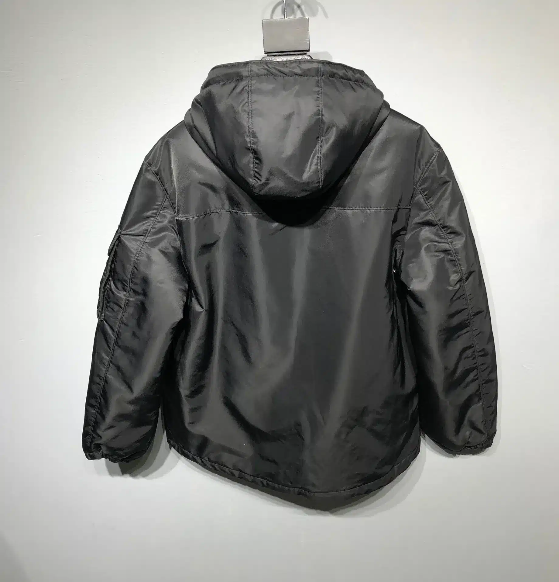 1c731dff-805f-443a-8375-1aeb55259e00