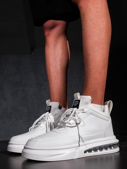 m-575-white-665089e6c4ffa