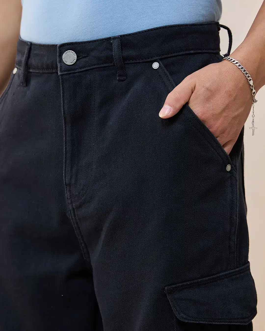 men-s-black-straight-fit-jeans-jet-black-624682-1706594025-7