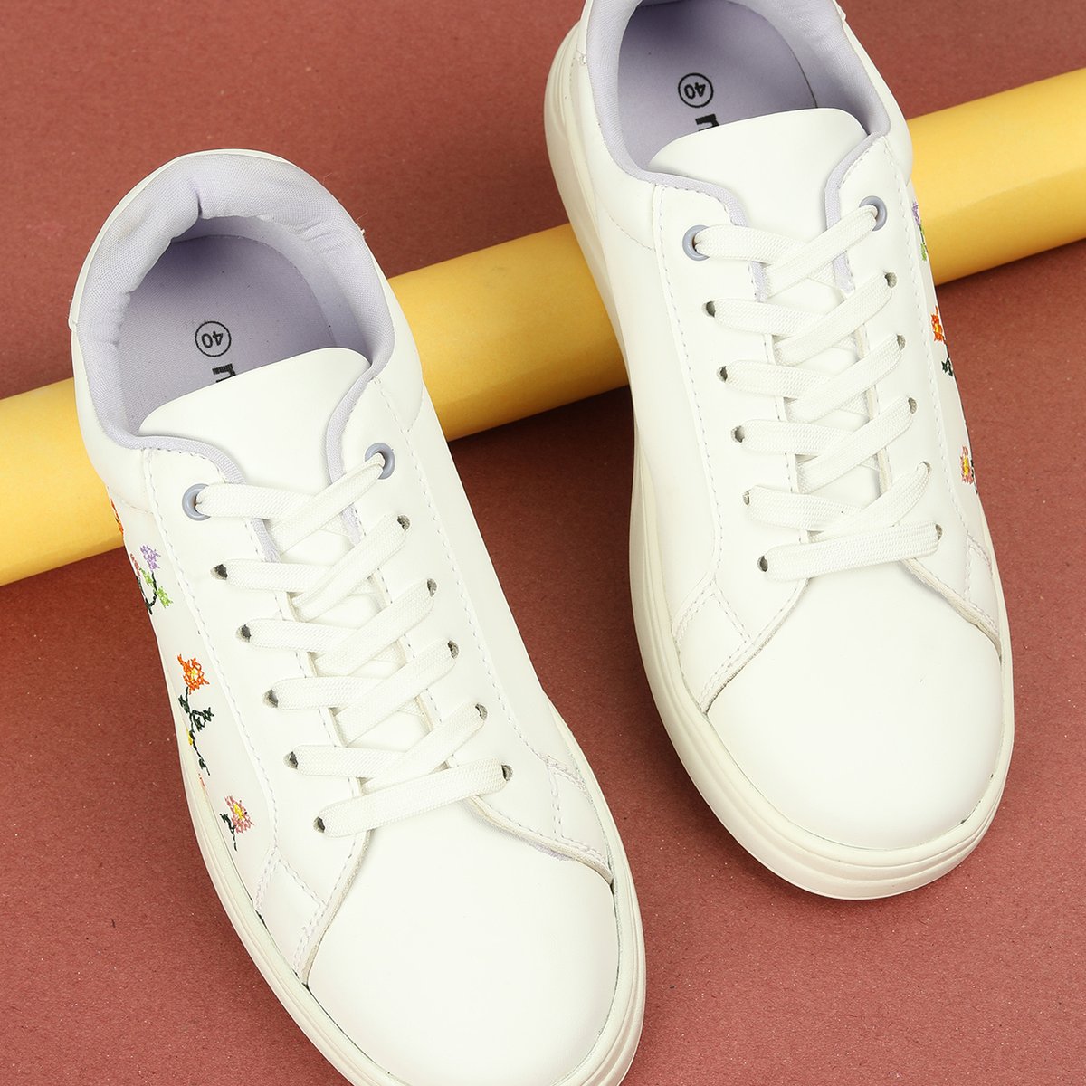 1000014128238-White-WHITE-1000014128238_06-2100