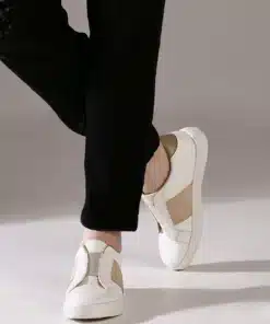Effortless Style – Women’s Beige Round Toe Sneakers