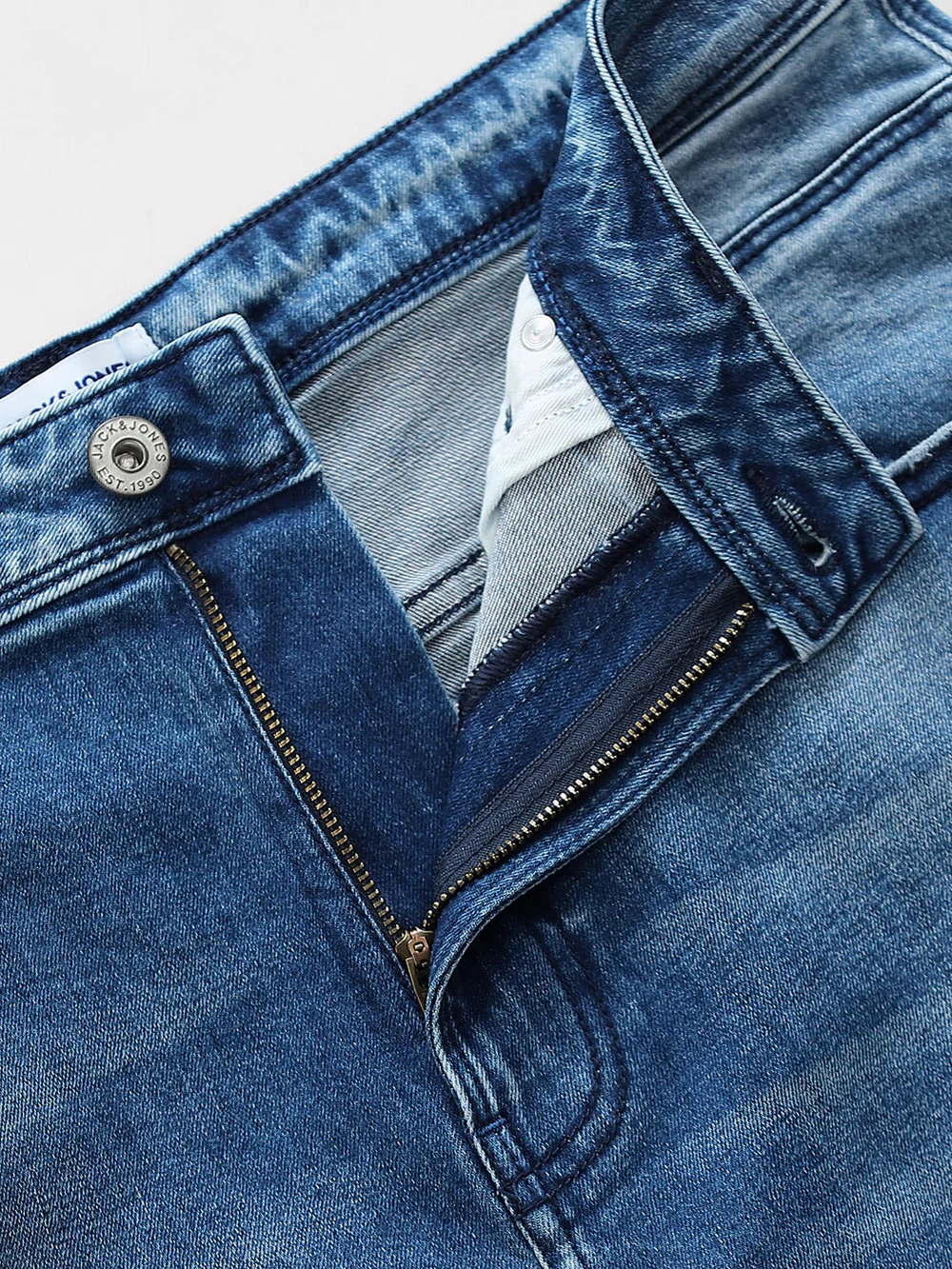 901738601_g4_b81b0f88-5c1e-45c5-87d1-38d5dff1e2ef