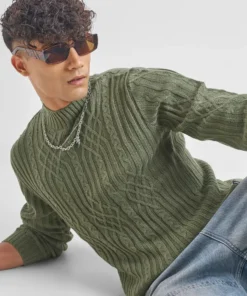 Green Mock Collar Pullover Sweater