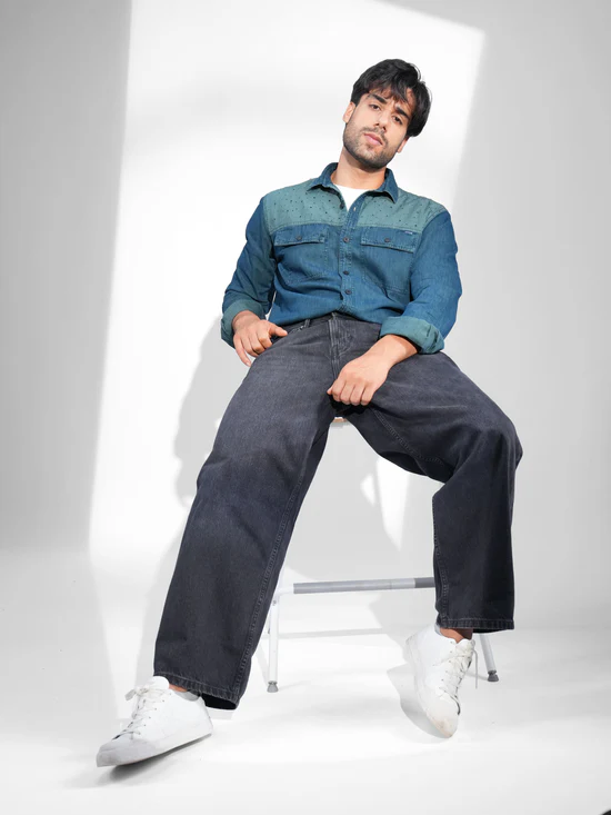 emerald-avian-dual-tone-casual-denim-shirtdenimmodel-pose-2699682